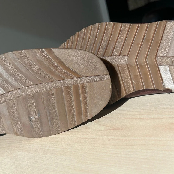 Sauté-Mouton lined boots size 37 (6.5) beautiful details in great used condition - Picture 11 of 12